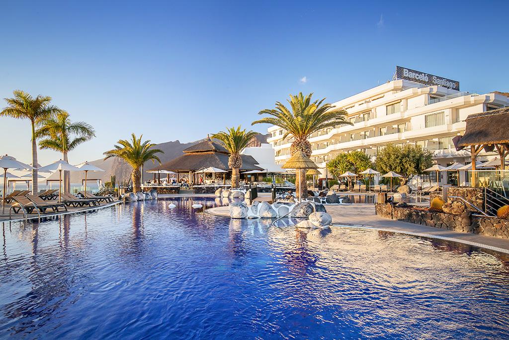 Oclub Adult Only Barcelo Santiago Ovoyages 02