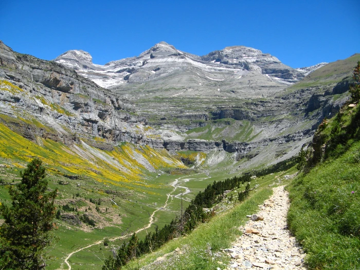 Cirque De Soaso Et Massif Du Mont Perdu